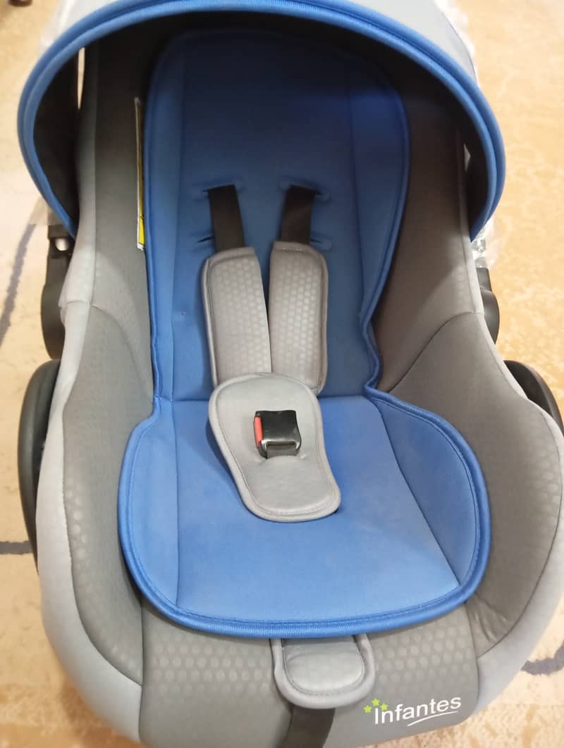 Imported Car seat and baby cot 0