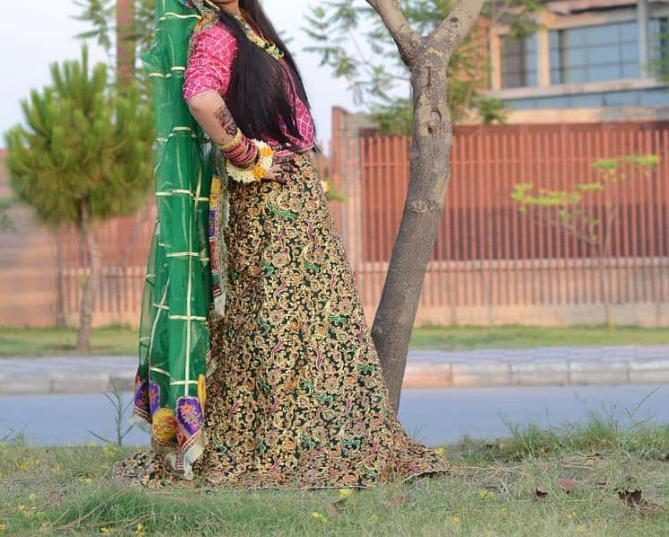 fancy bridal lehnga 0