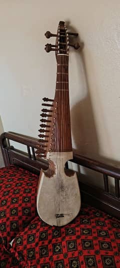 10/10 condition violin, rabab full new.