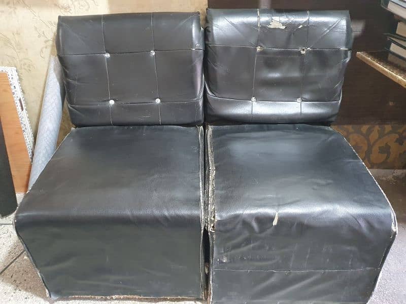 5 sofa single seater 2