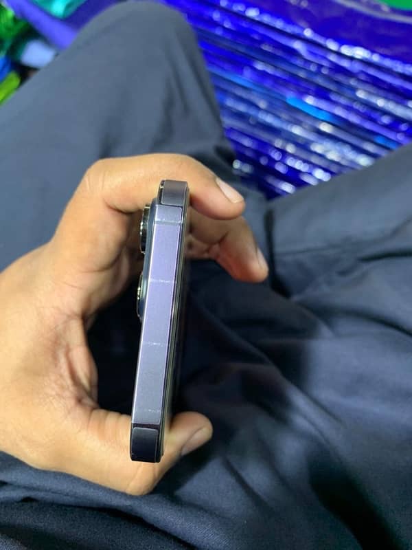 iPhone 14pro max factroy unlock 128gb box sth ha 2