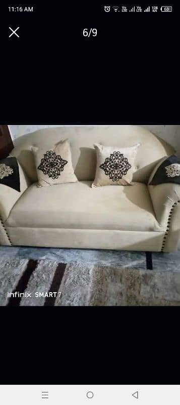 7 seater sofa with 3 tables 4