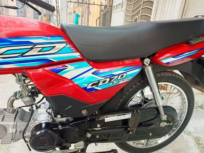 Honda CD70 Dream 3