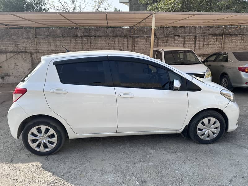 Toyota Vitz 2014  Model 6