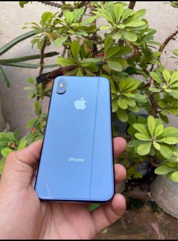 iPhone XS 256GB nonpta 10/10 call karo 03037729972 0