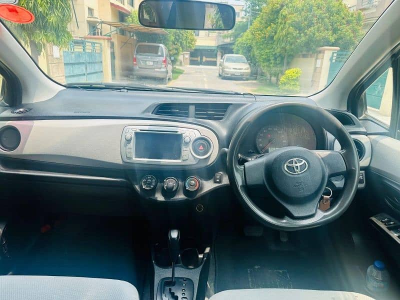 Toyota Vitz 2014 11