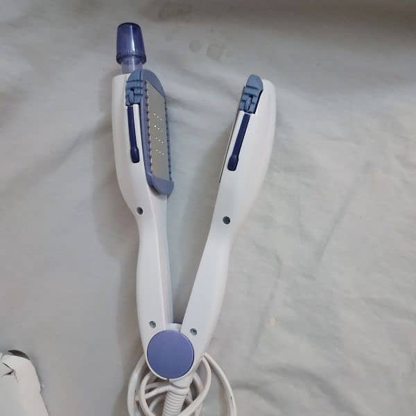 4 in 1 Steamer and Crimper 5