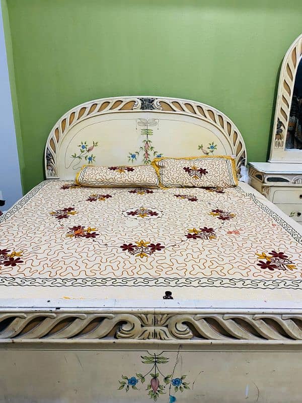 Wooden king bed 6 feet / 87 inch with side tables and dressing table 4