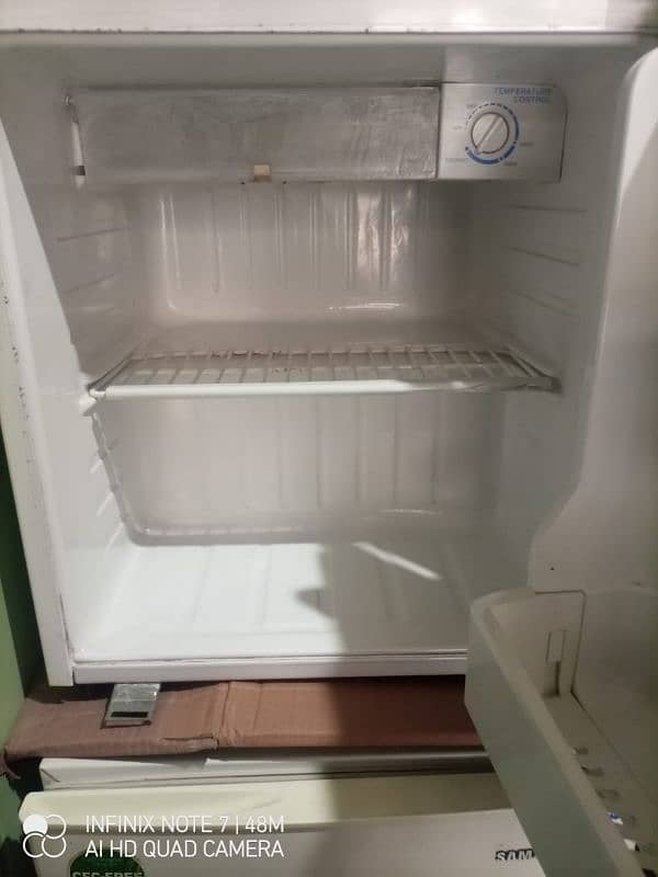 Samsung mini fridge 1