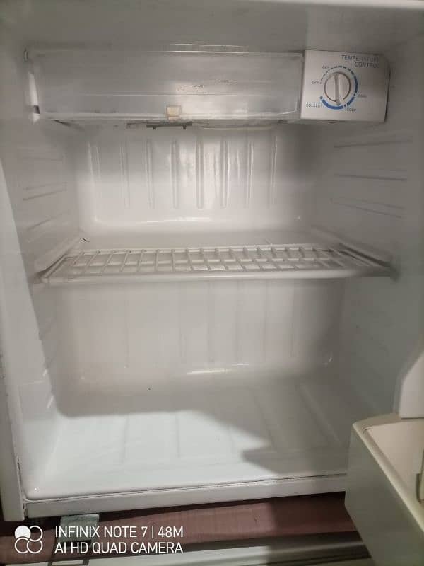 Samsung mini fridge 2