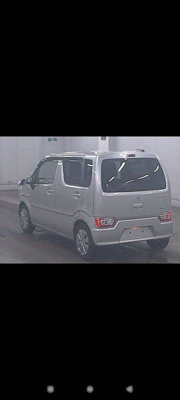 Suzuki Wagon R 2022  ( Grade R ) 3