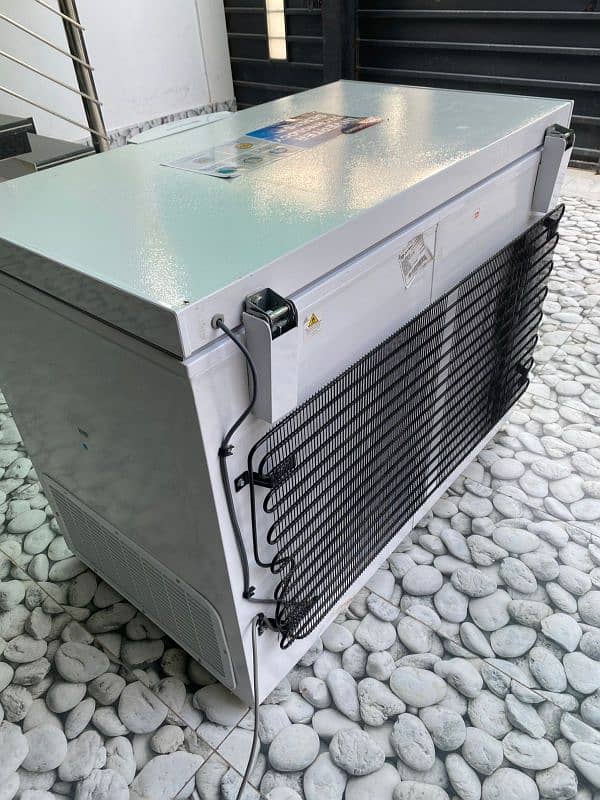 BRAND NEW DEEP FREEZER 6