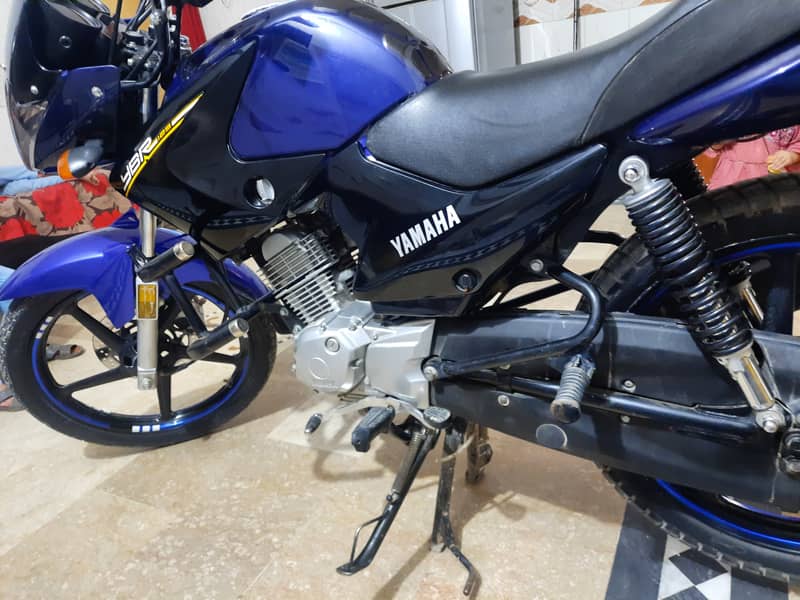 Yamaha YBR 125 2018 (just like brand new bike) 7