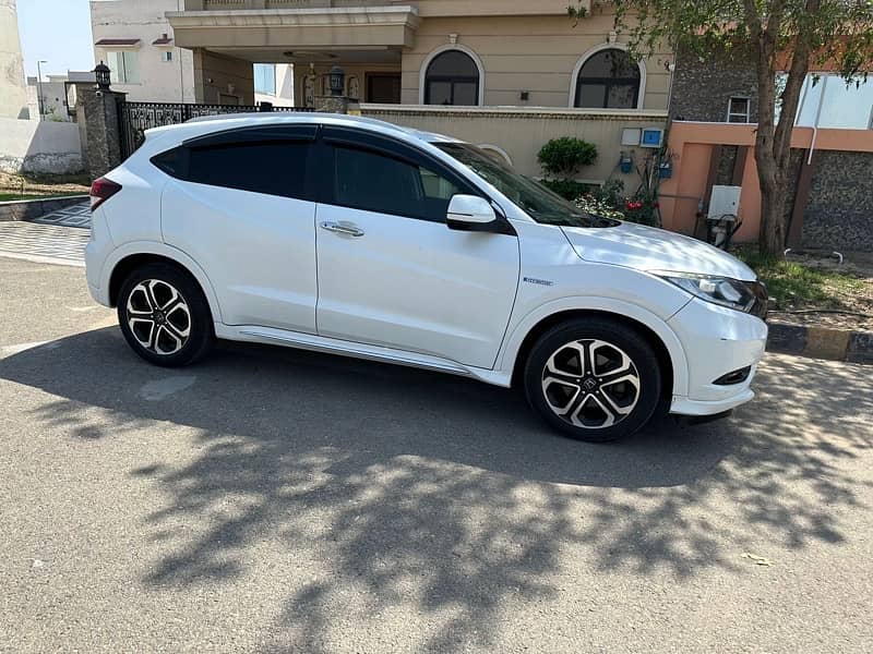 Honda Vezel 2016 3