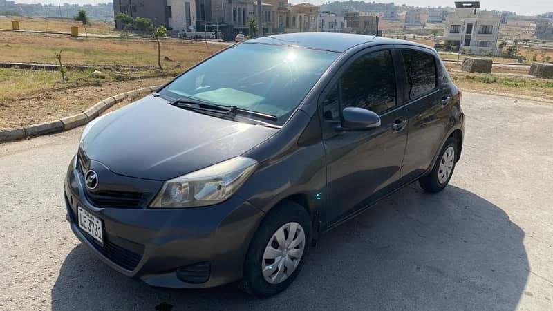 Toyota Vitz 2011 3