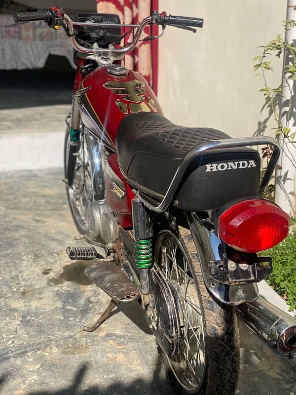 Honda 125  2002 model 3