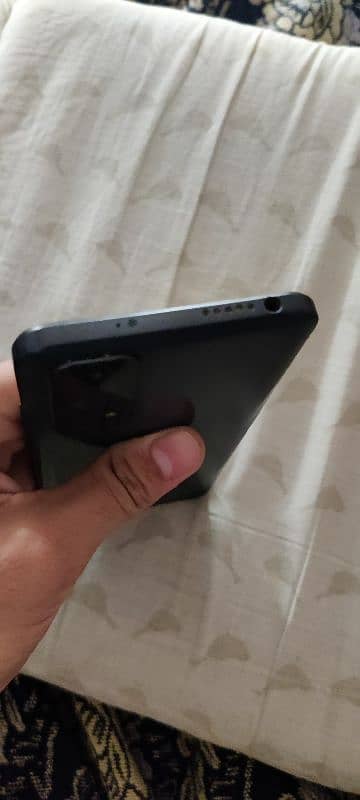 Redmi note 11 (6/128)  no box just charger  Hai 65 wat ka  urgent sale 2