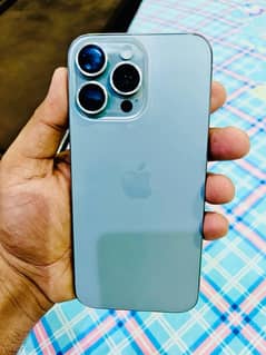 iPhone 15 Pro Max (Natural Titanium)