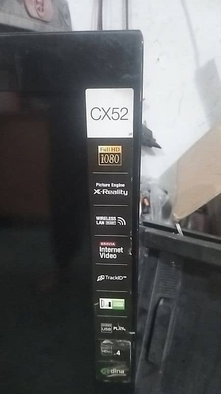 Sony LCD TV CX 52 inch 6