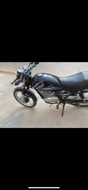 Suzuki GS-150-SE 6