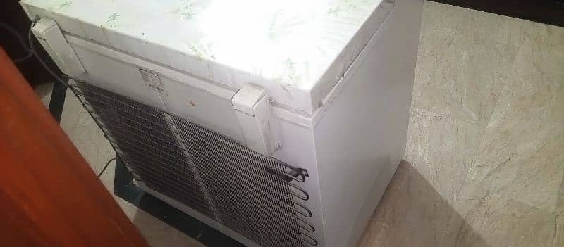 dawlance deep freezer with energy saver technology 3