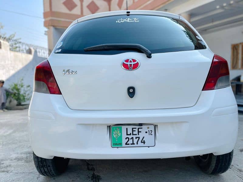 Toyota Vitz 2009/12 lahore 6