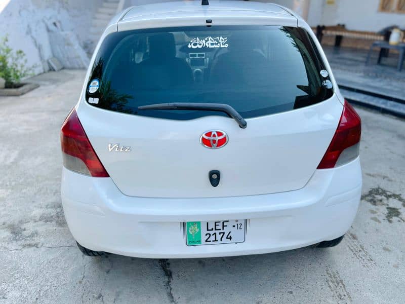 Toyota Vitz 2009/12 lahore 8