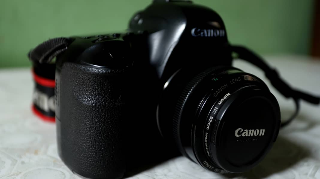 Canon 6D full frame body with 28mm 2.8 3