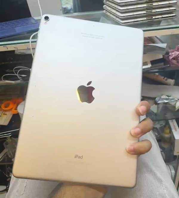 iPad Pro (10.5 inch) 2017 2