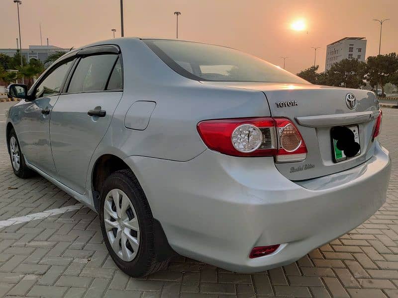 Toyota Corolla XLI 2013 6