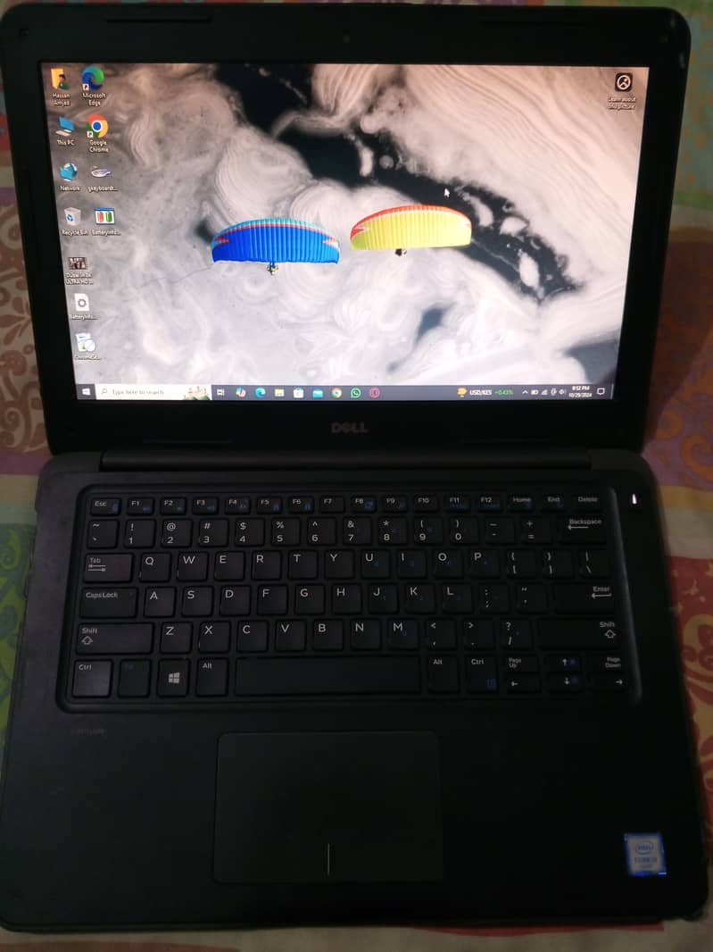 Dell latitude 3380 core i3 6th generation 0