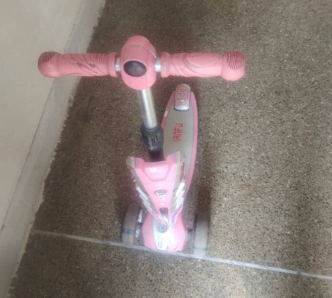 3 wheel Scooter for kids 0