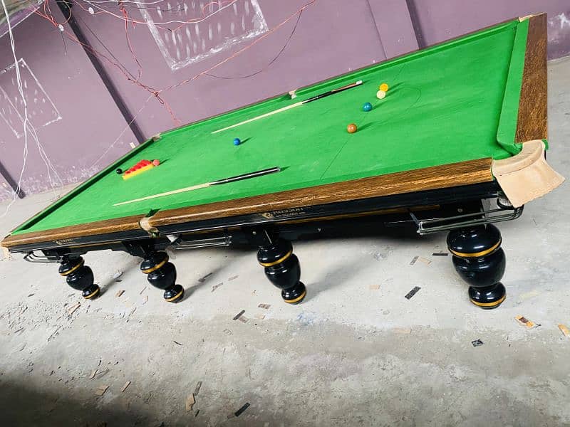 1 brand new Original Rasson snooker table. with Steel cousins. 3