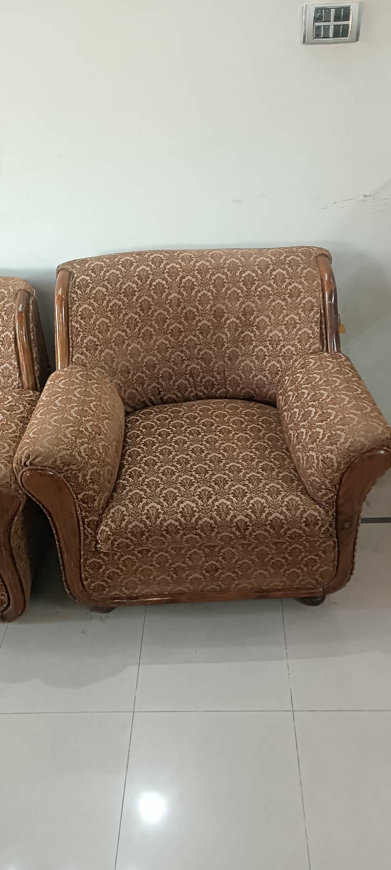 Brown Sofa Set Urgent Sale! 0