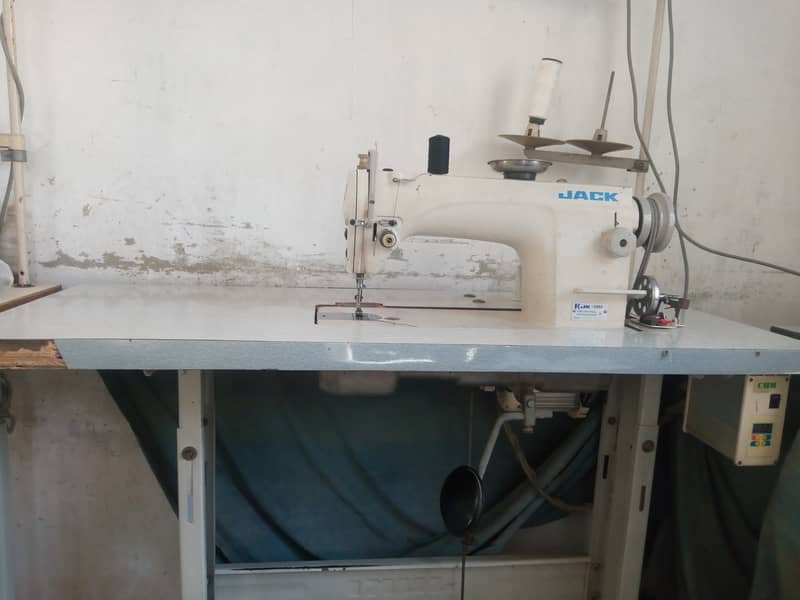 Juki Sewing Machine with Sarbo Motor 0