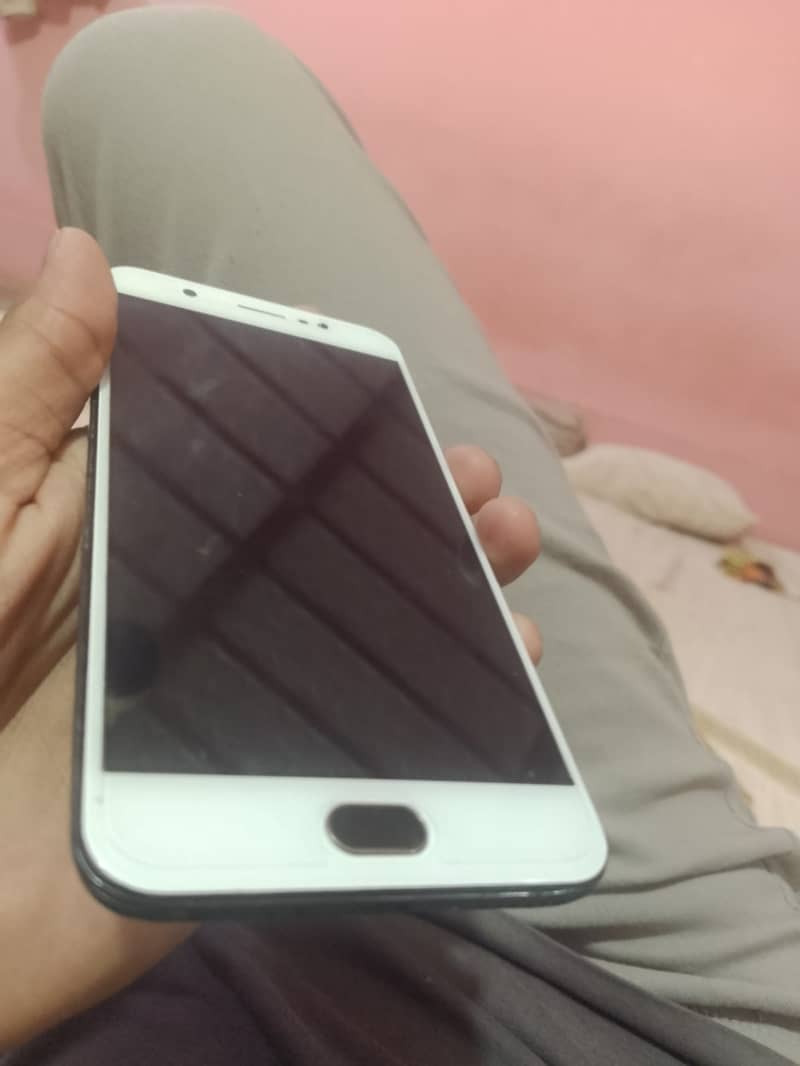 Vivo Y69 , 3/32gb Orignal Set not a Kit 1