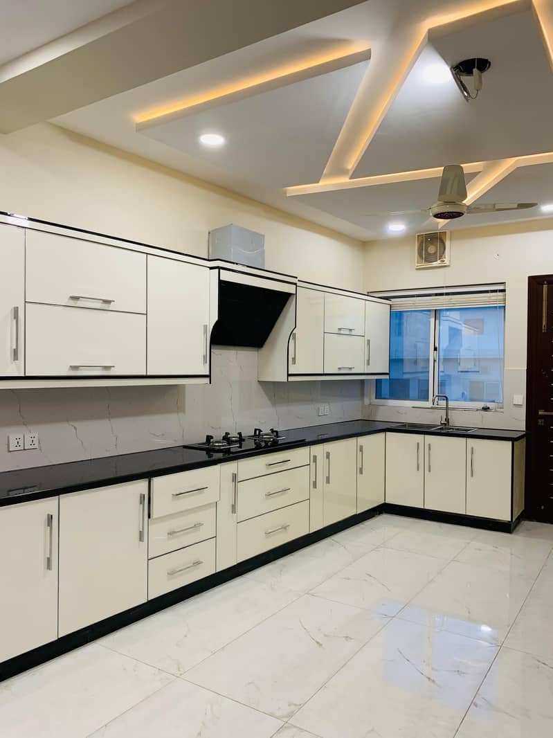 1 kanal 3 bed portion for rent dha 2 islamababd 15