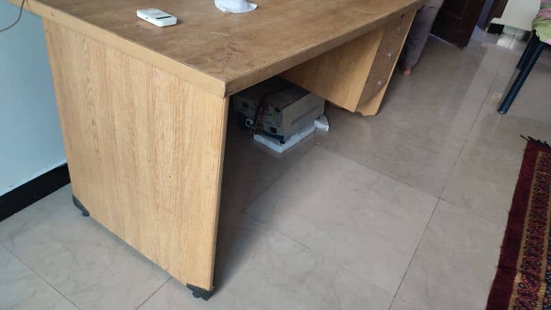 multi purpose table for shop,office, computer, counter for sale 2