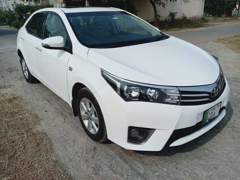 Toyota Altis Grande 2017 1