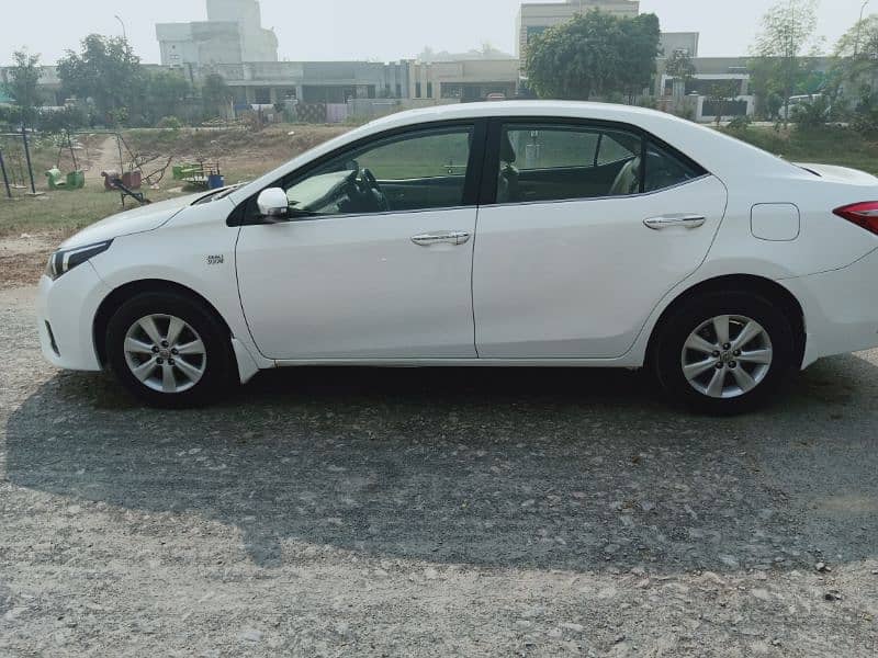 Toyota Altis Grande 2017 17