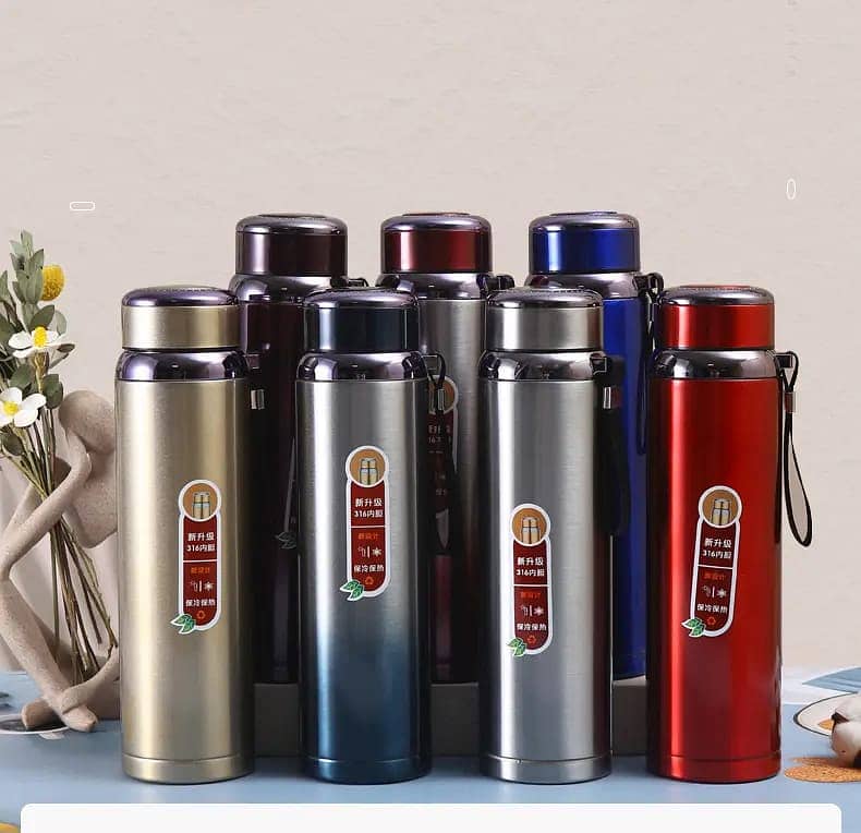 Stainless Steel, Glass and Plastic Water Bottles. 4