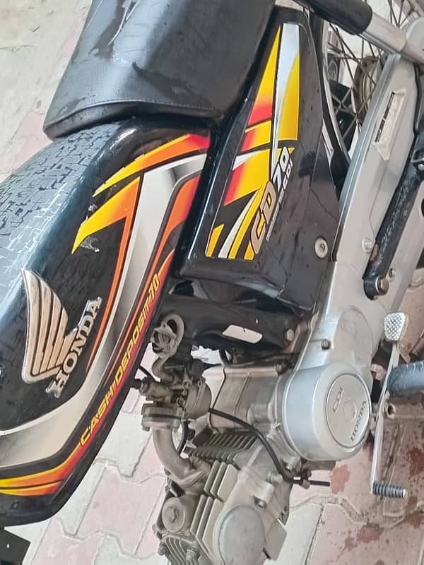 HoNDA 70 good condition urgent sale please only call 1