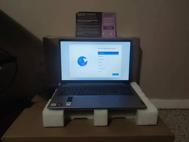 Lenovo IdeaPad1- SSD-15.6", Athlon Silver ,2.50 GHz - June 2023 Model 7