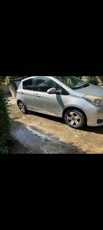 Toyota Vitz 2011 1