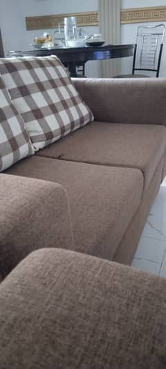 6 seater excellent condition for sale