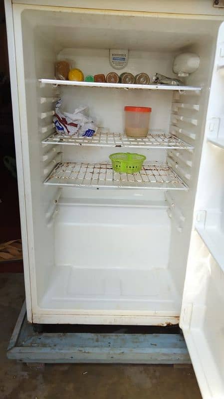 Haier Double Door Fridge 3