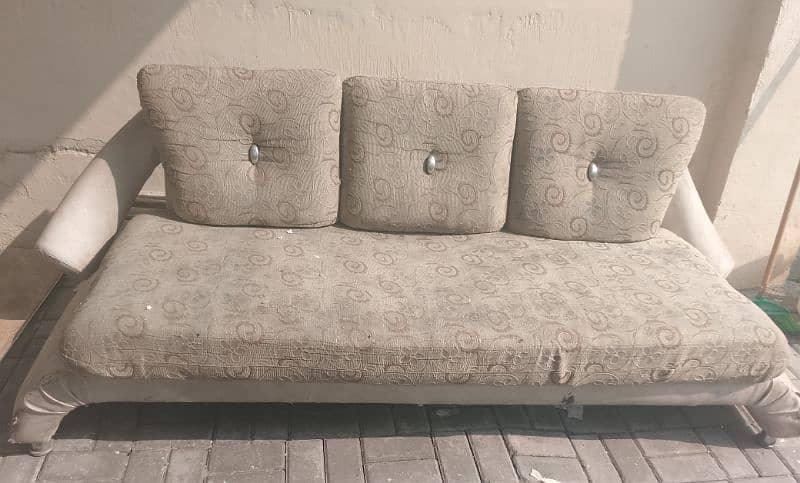 3 seater sofa available 2