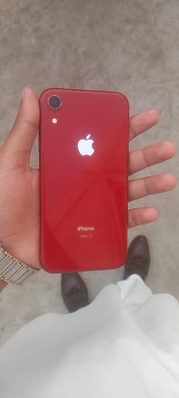 iPhone XR 64 gb 3