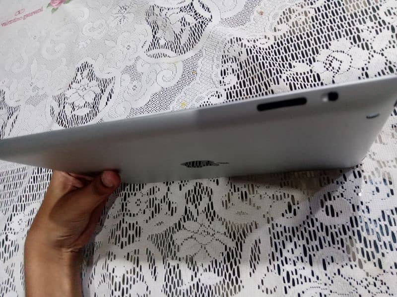 ipad 4 good condition  battery health good 1