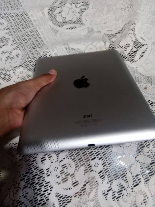 ipad 4 good condition  battery health good 3